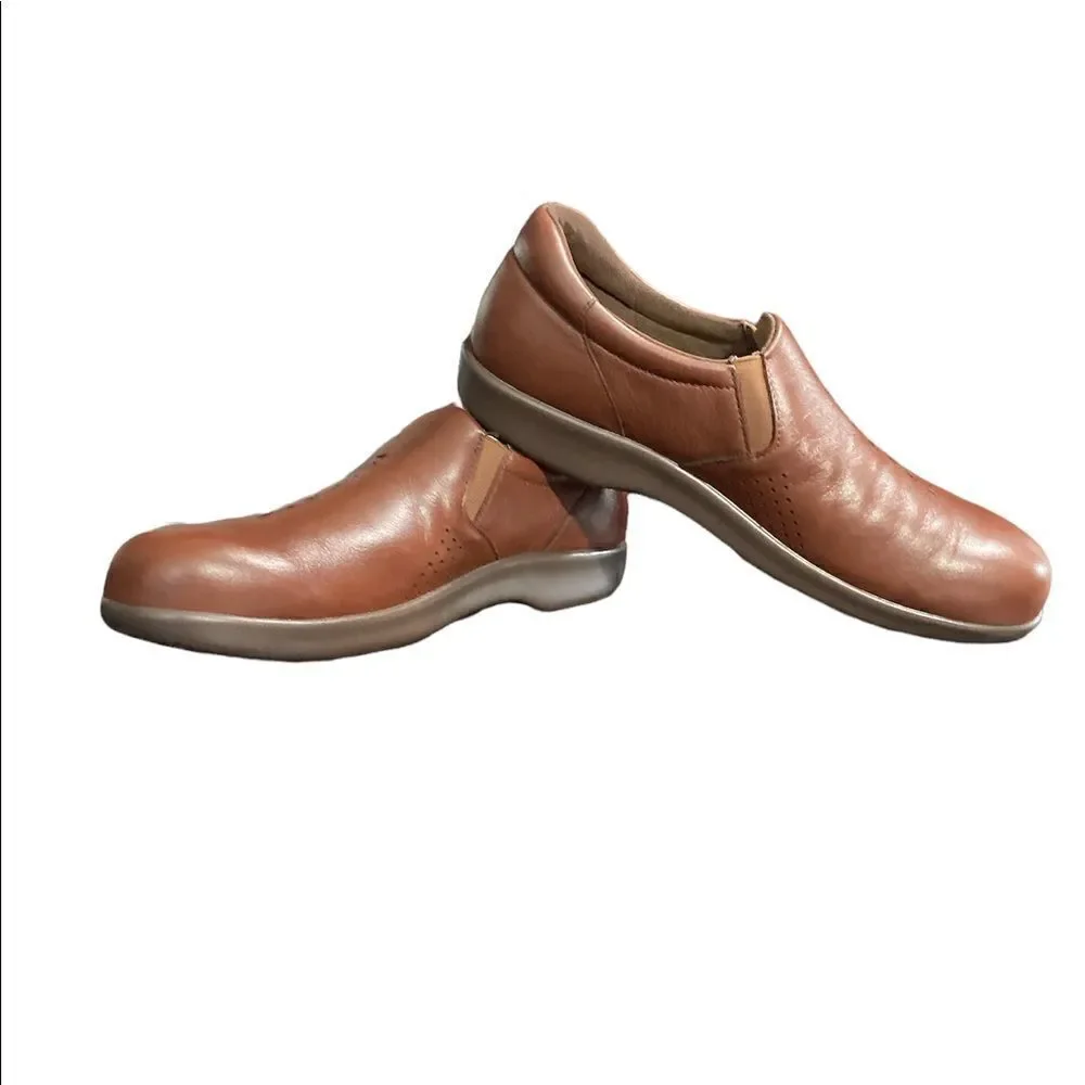 SAS Brown Leather Viva Soft Step Tripad Comfort Slip on Loafers Womans Size 8N